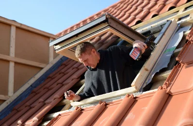 Pose de fenêtres de toit Velux à Montivernage